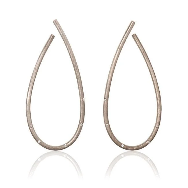 Women’s ethnic earrings-Mega Kharisma 18K Whitegold Earrings w. Diamonds