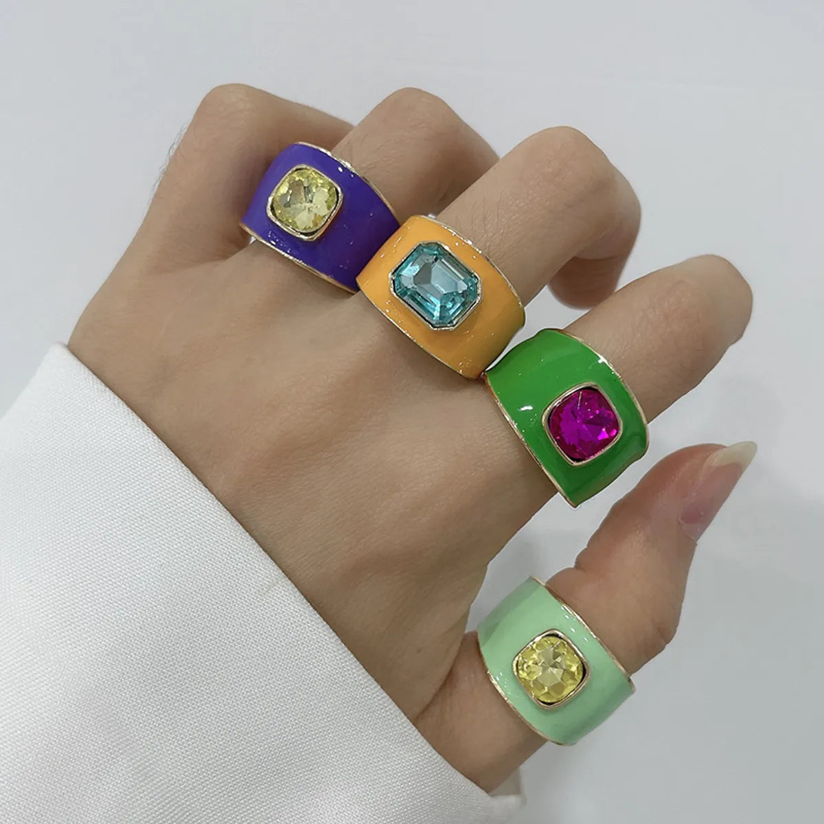 Women’s vintage rings-Fashion Geometric Alloy Enamel Inlay Rhinestones Women'S Rings 1 Piece