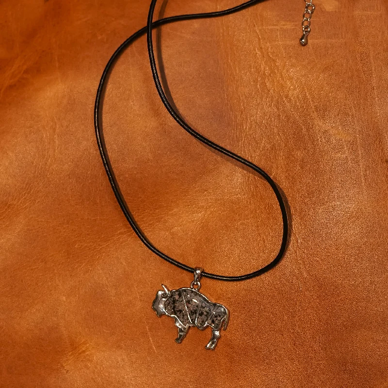 Women’s engraved necklaces-The Bison