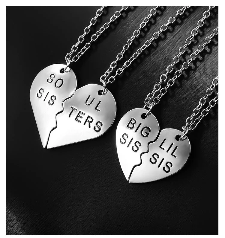 Women’s designer necklaces-New Stitching Pendant Heart-shaped Necklace Wholesale