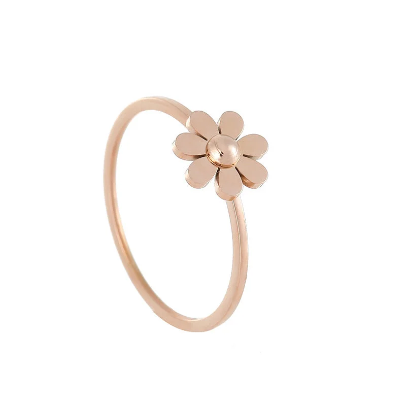 Women’s mixed metal rings-1 Piece Fashion Flower Titanium Steel Plating Rings