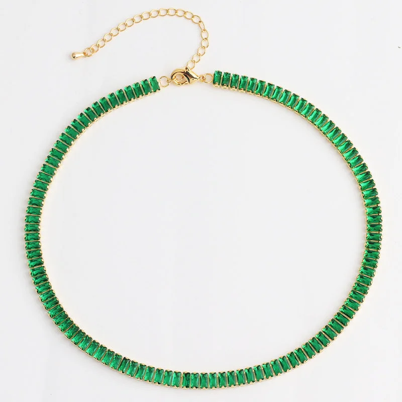 18K Gold 2.5 * 5mm Horizontal Green