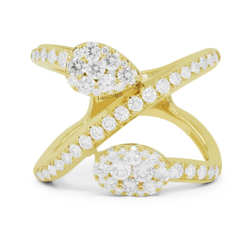 Women’s vintage halo engagement rings-14K Yellow Gold,white Diamond Ring