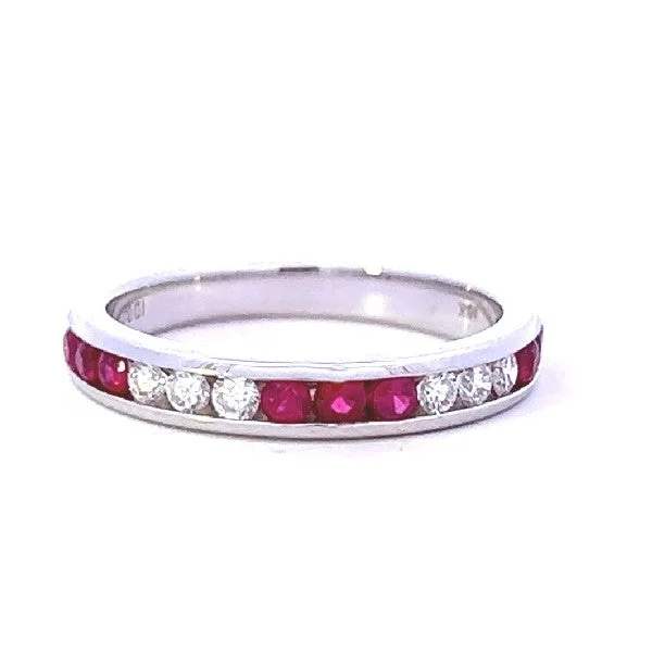 Women’s gold engagement rings-Ruby and Diamond Ring