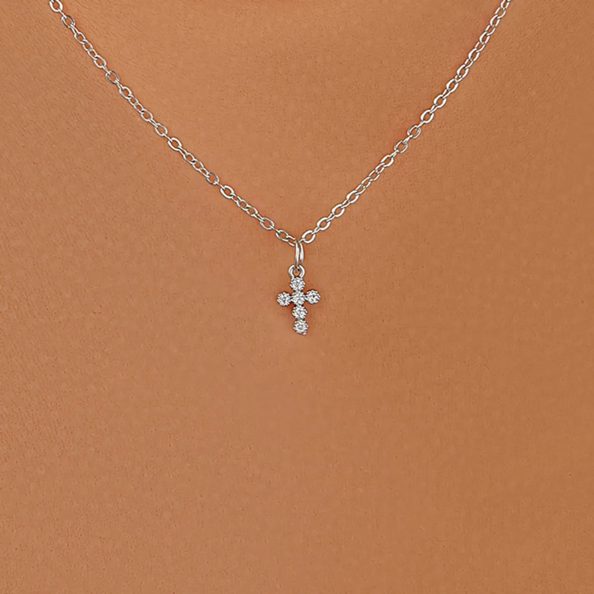 Women’s elegant diamond necklaces-Ig Style Cross Alloy Zinc Alloy Plating Inlay Rhinestones Women's Pendant Necklace