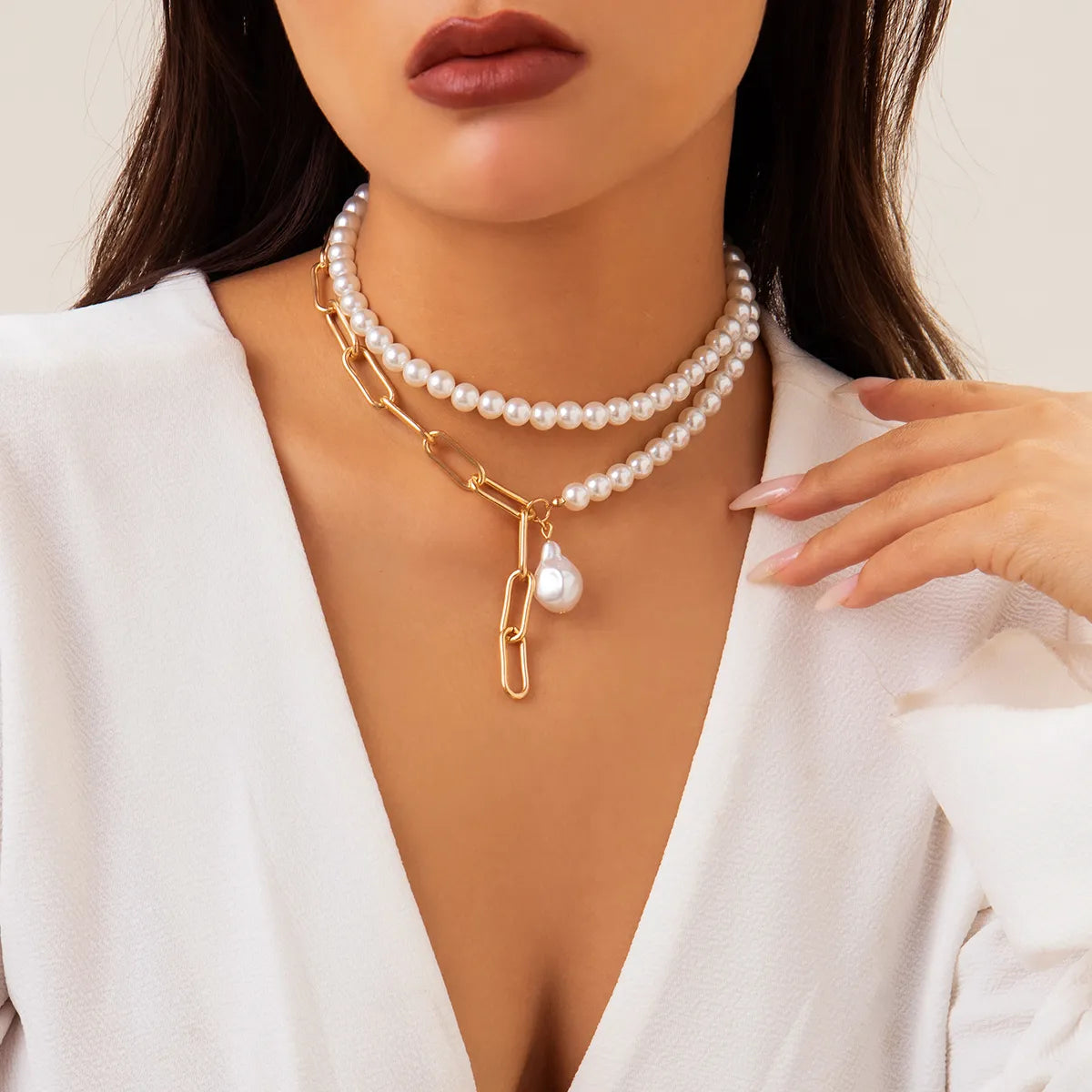 Women’s infinity love necklaces-Elegant Baroque Style Irregular Imitation Pearl Metal Iron Patchwork Chain Women's Necklace