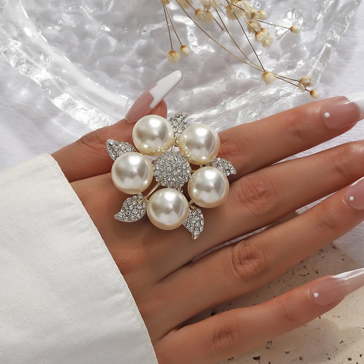 Women’s vintage rings-Elegant Glam Bridal Flower Alloy Inlay Artificial Pearls Artificial Diamond Women'S Open Rings