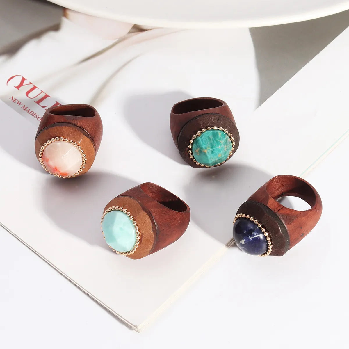 Women’s oversized rings-Vintage Style Simple Style Streetwear Round Wood Inlay Turquoise Women'S Rings