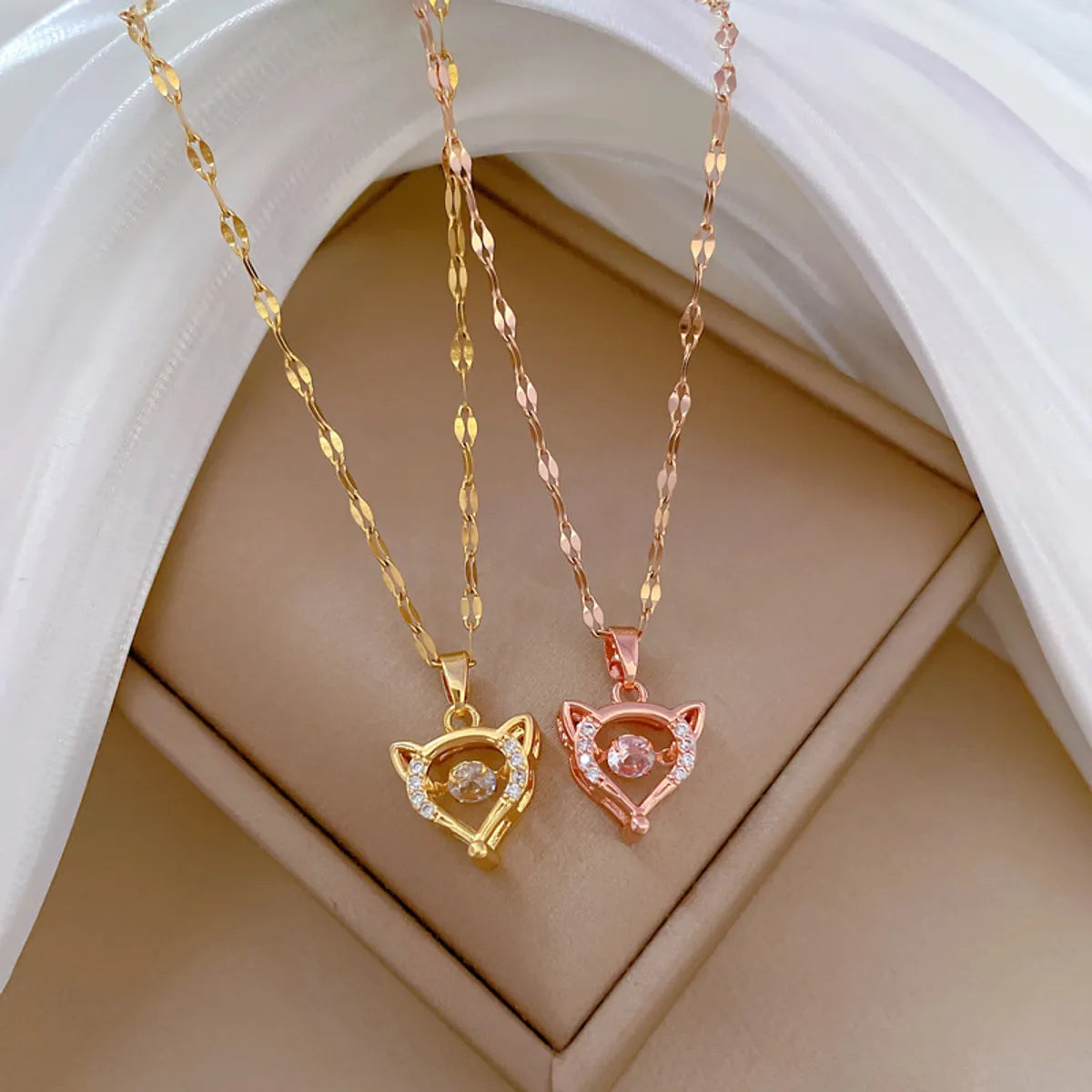 Women’s bohemian necklaces-Titanium Steel IG Style Heart Shape Fox Hollow Out Inlay Artificial Gemstones Pendant Necklace