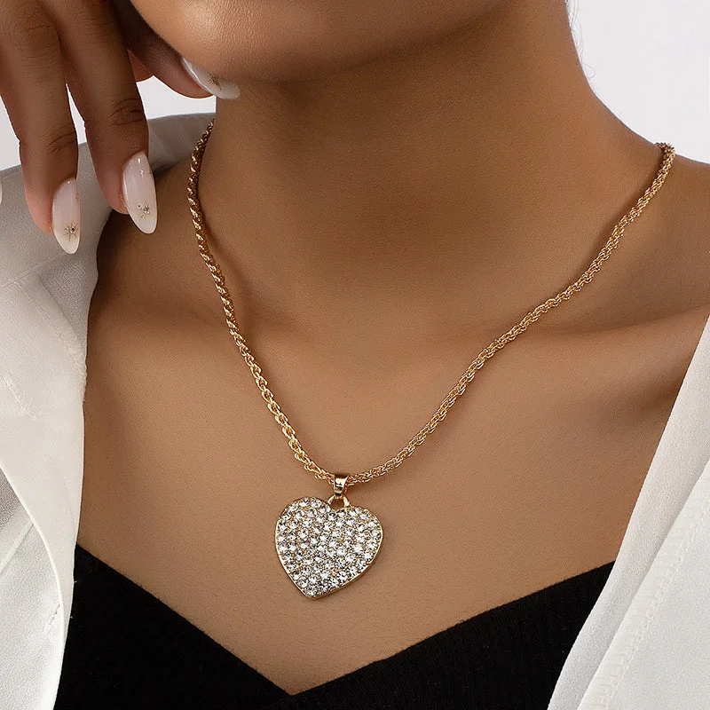 Women’s large statement necklaces-Wholesale Jewelry Ins Style Heart Shape Alloy Rhinestones Pendant Necklace