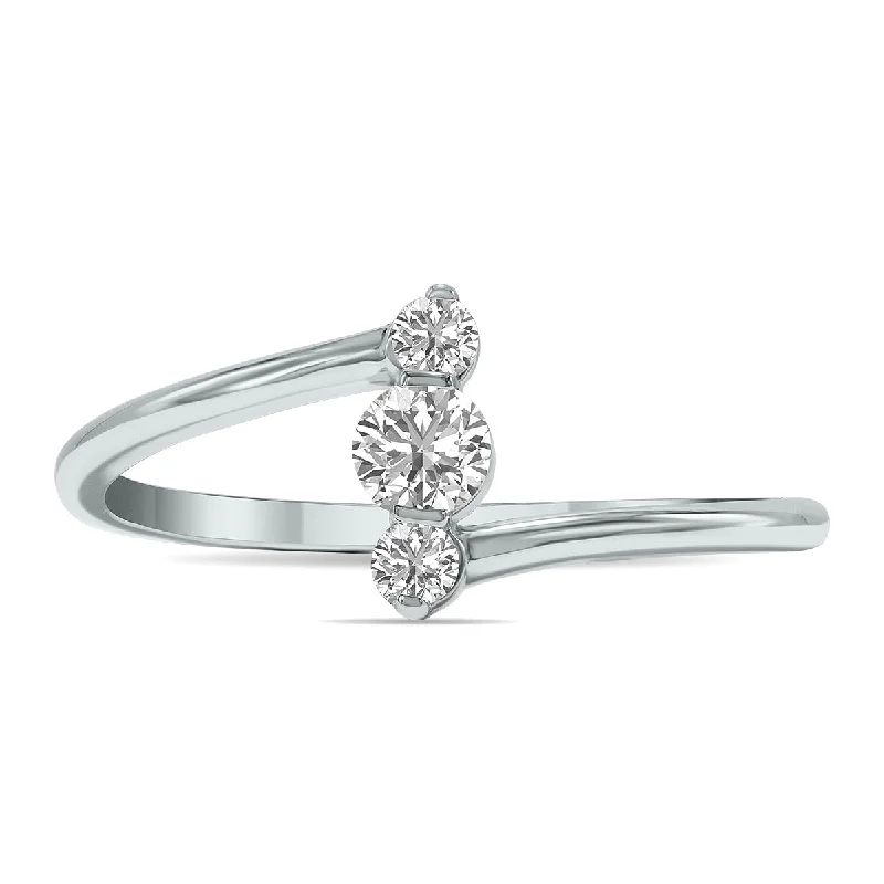 Women’s engagement rings with peridot-1/4 Ctw Vertical Three Stone Lab Grown Diamond Ring In 10K White Gold