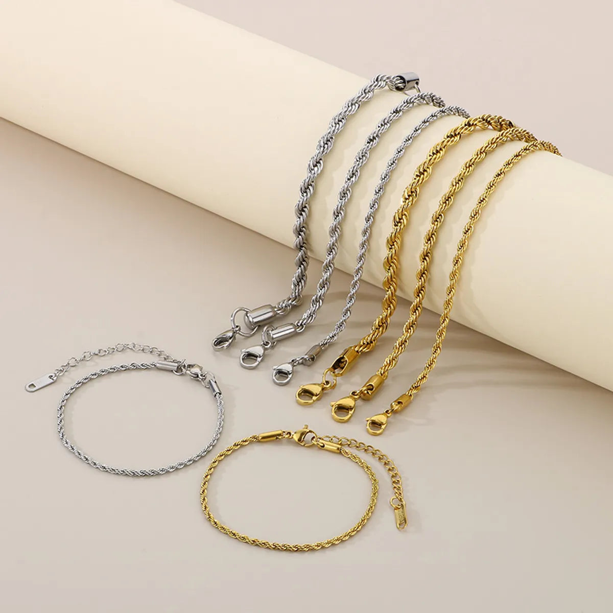 Women’s crystal bracelets-Simple Style Twist 304 Stainless Steel 18K Gold Plated Bracelets In Bulk